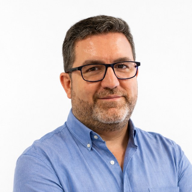 José Carlos Montalvo, optometrista en Guillermo Ópticos Madrid